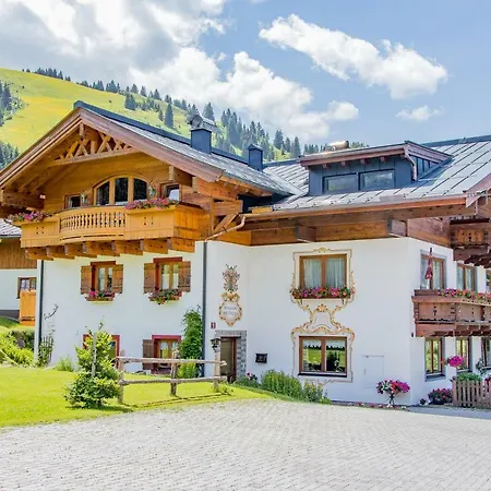 Apartment Haus Bergliebe Maria Alm am Steinernen Meer