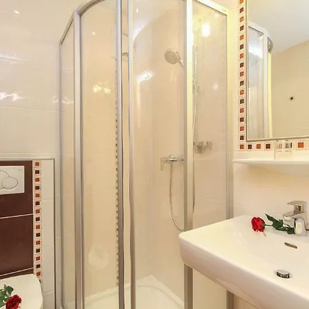 Haus Bergliebe アパート